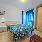 Apartment Oceano 20 A 180 Mt Dal Mare