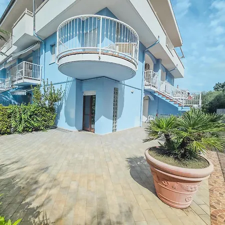 Oceano 20 A 180 Mt Dal Mare Apartment Porto d'Ascoli