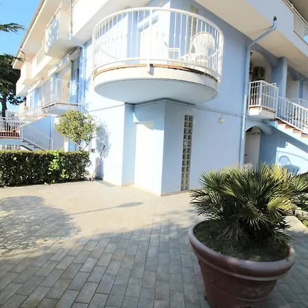 Apartament Oceano 20 A 180 Mt Dal Mare