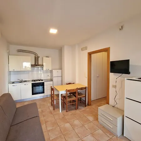 Oceano 20 A 180 Mt Dal Mare Apartment *