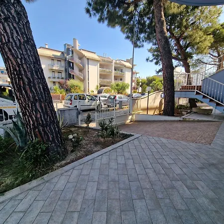 Oceano 20 A 180 Mt Dal Mare Porto d'Ascoli