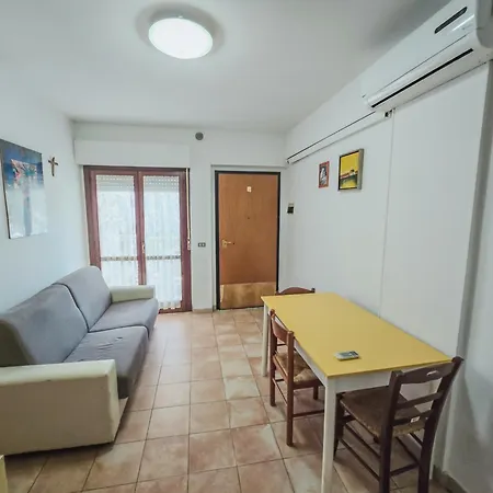 Oceano 20 A 180 Mt Dal Mare Apartment Porto d'Ascoli