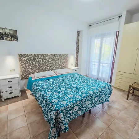 Apartamento Oceano 20 A 180 Mt Dal Mare