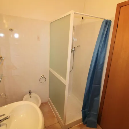 Oceano 20 A 180 Mt Dal Mare Porto d'Ascoli